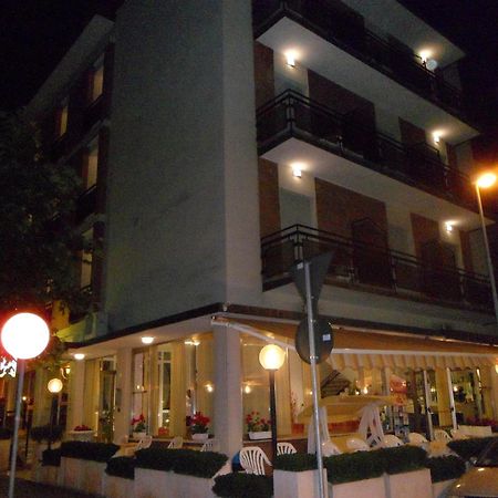 Hotel Galileo Rimini Exterior foto