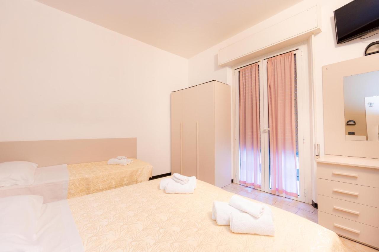 Hotel Galileo Rimini Exterior foto