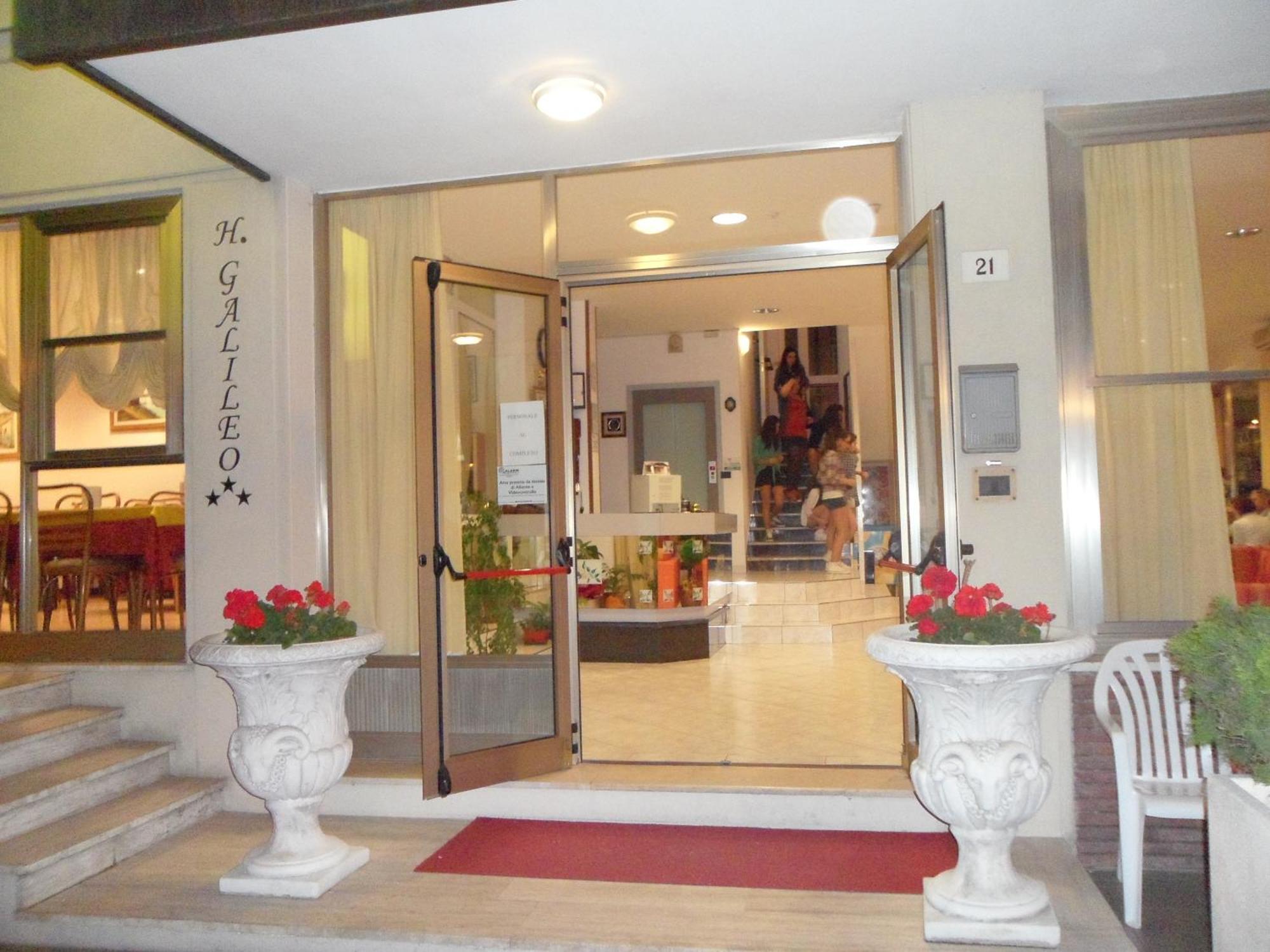 Hotel Galileo Rimini Exterior foto